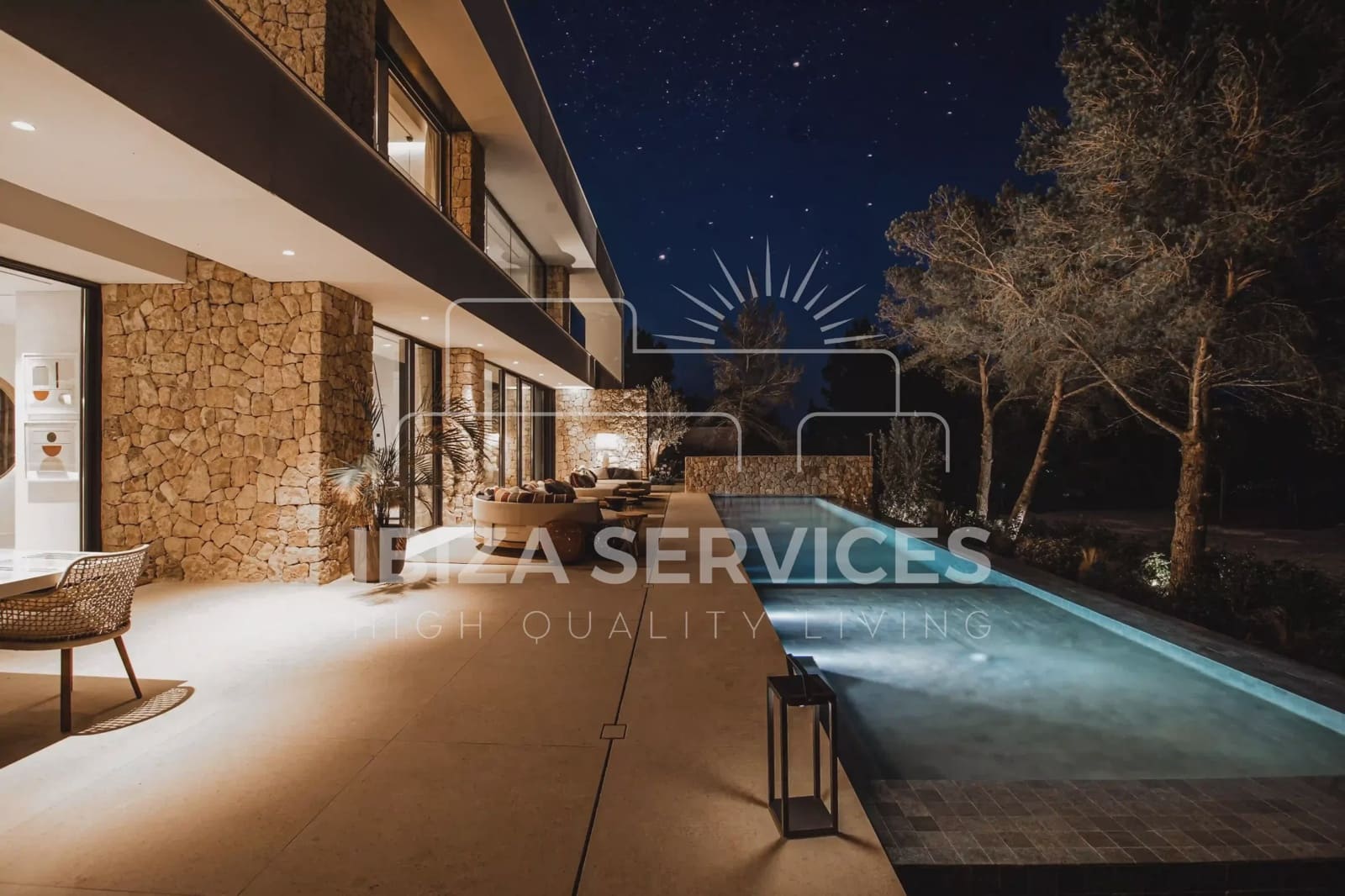 5 soverom Villa til salgs i Roca Llisa med svømmebasseng garasje - € 3 800 000 (Ref: 8659853)