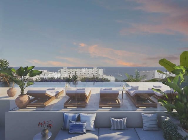 Apartamento de 2 habitaciones en Santa Eulalia / Santa Eularia en venta con piscina garaje - 735.000 € (Ref: 8659856)