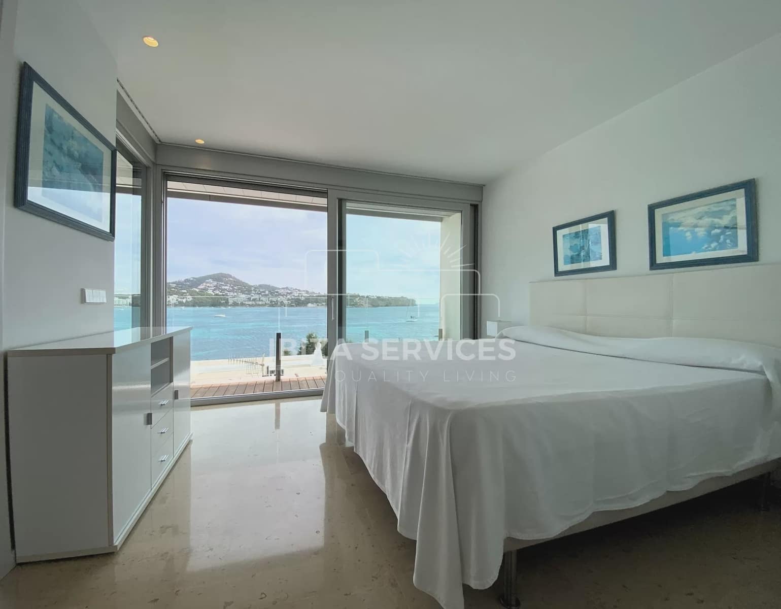 3 bedroom Apartment for sale in Talamanca with garage - € 1,800,000 (Ref: 8671485)