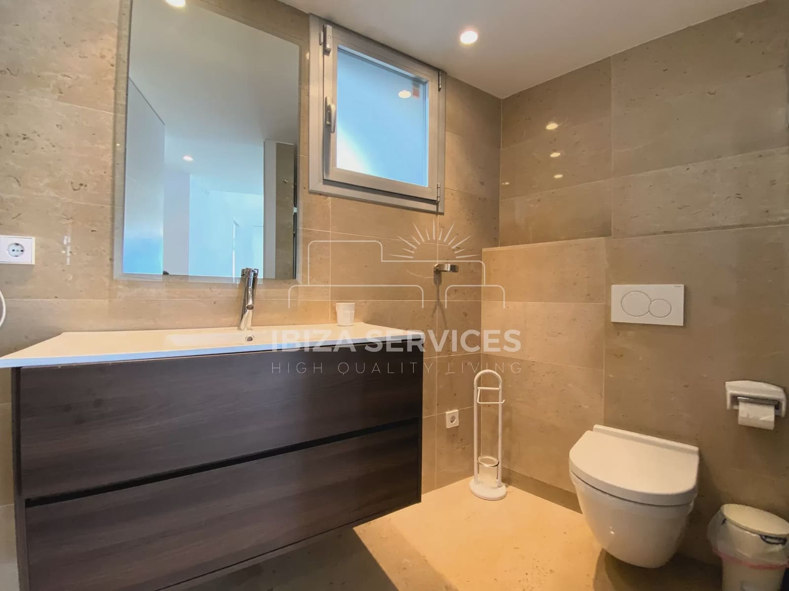 3 bedroom Apartment for sale in Talamanca with garage - € 1,800,000 (Ref: 8671485)