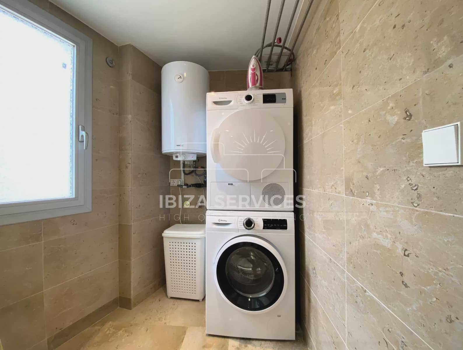 3 bedroom Apartment for sale in Talamanca with garage - € 1,800,000 (Ref: 8671485)