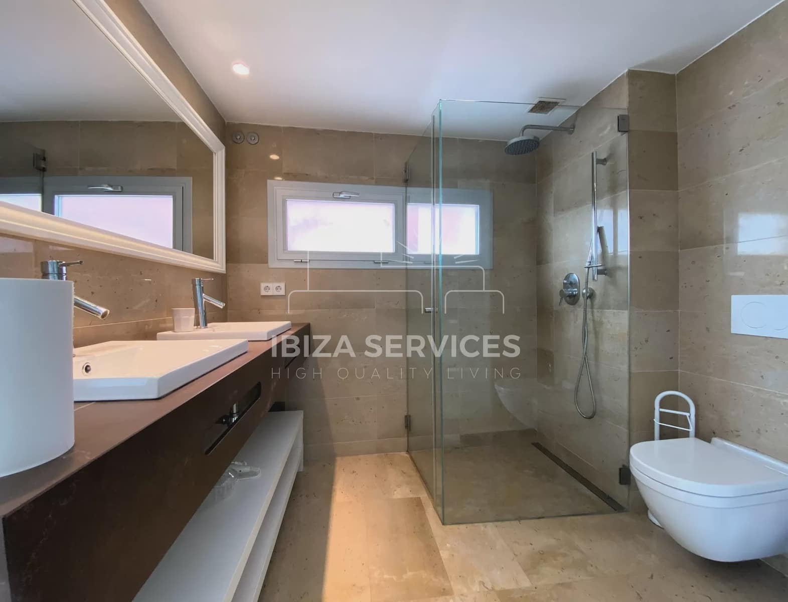 3 bedroom Apartment for sale in Talamanca with garage - € 1,800,000 (Ref: 8671485)