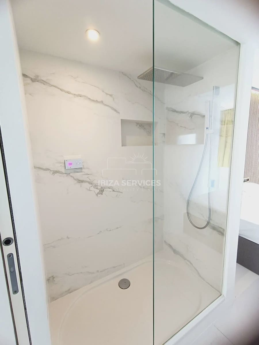 2 bedroom Apartment for rent in Ibiza / Eivissa town with pool garage - € 4,500 (Ref: 8742876)