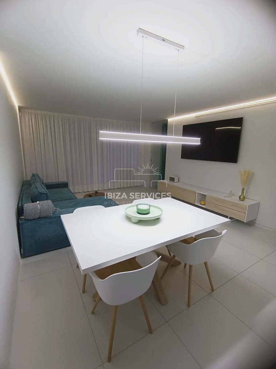 2 bedroom Apartment for rent in Ibiza / Eivissa town with pool garage - € 4,500 (Ref: 8742876)