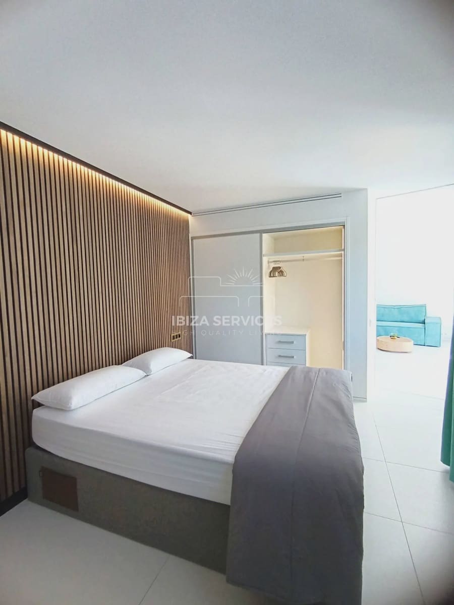 2 bedroom Apartment for rent in Ibiza / Eivissa town with pool garage - € 4,500 (Ref: 8742876)