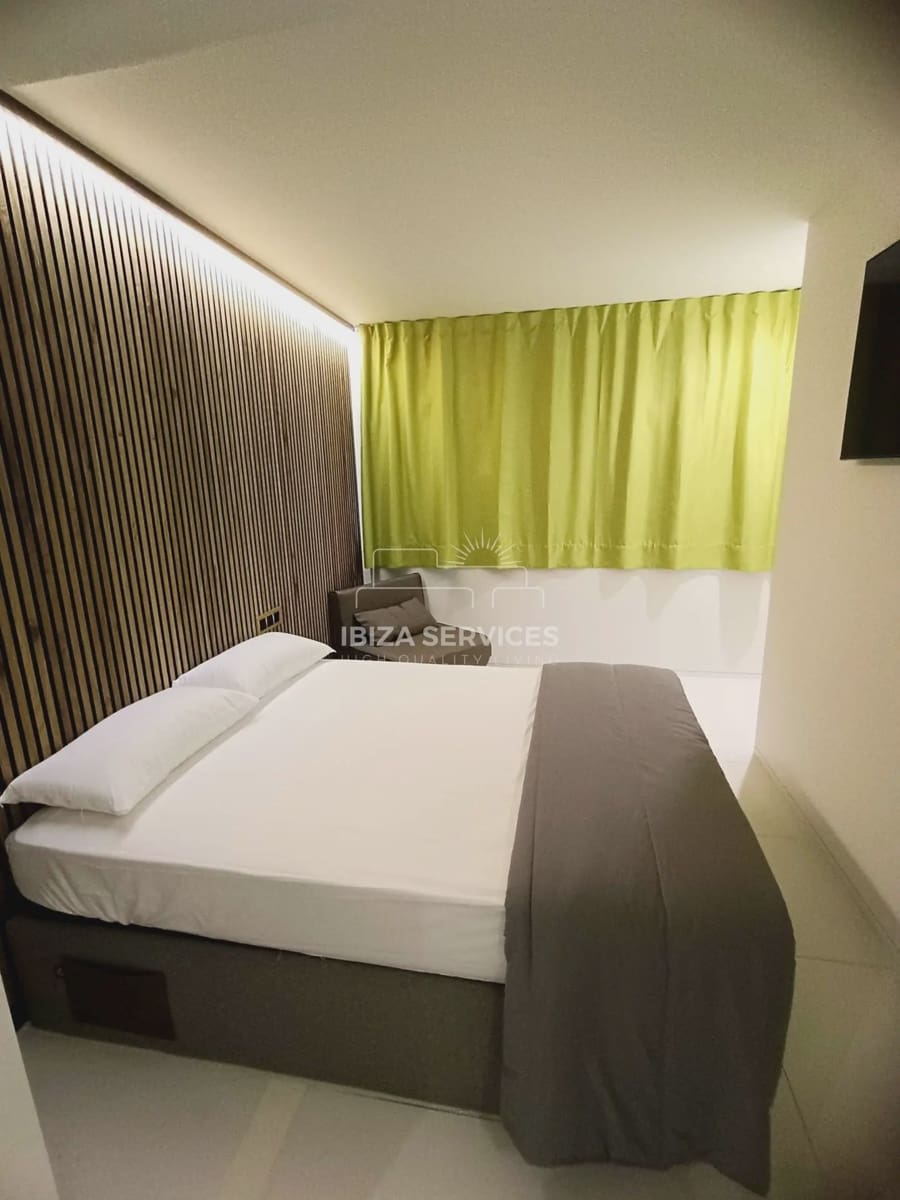 2 bedroom Apartment for rent in Ibiza / Eivissa town with pool garage - € 4,500 (Ref: 8742876)