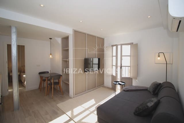 1 soveværelse Lejlighed til leje i Ibiza by - € 790 (Ref: 8778963)