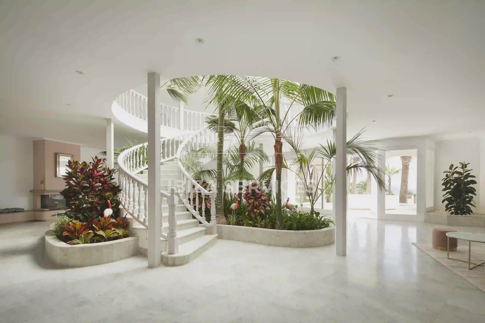 7 Zimmer Ferienvilla in Nuestra Senora de Jesus mit Pool Garage - 31.395 € (Ref: 8814165)