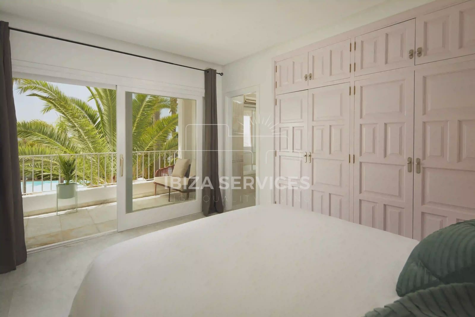 7 Zimmer Ferienvilla in Nuestra Senora de Jesus mit Pool Garage - 31.395 € (Ref: 8814165)