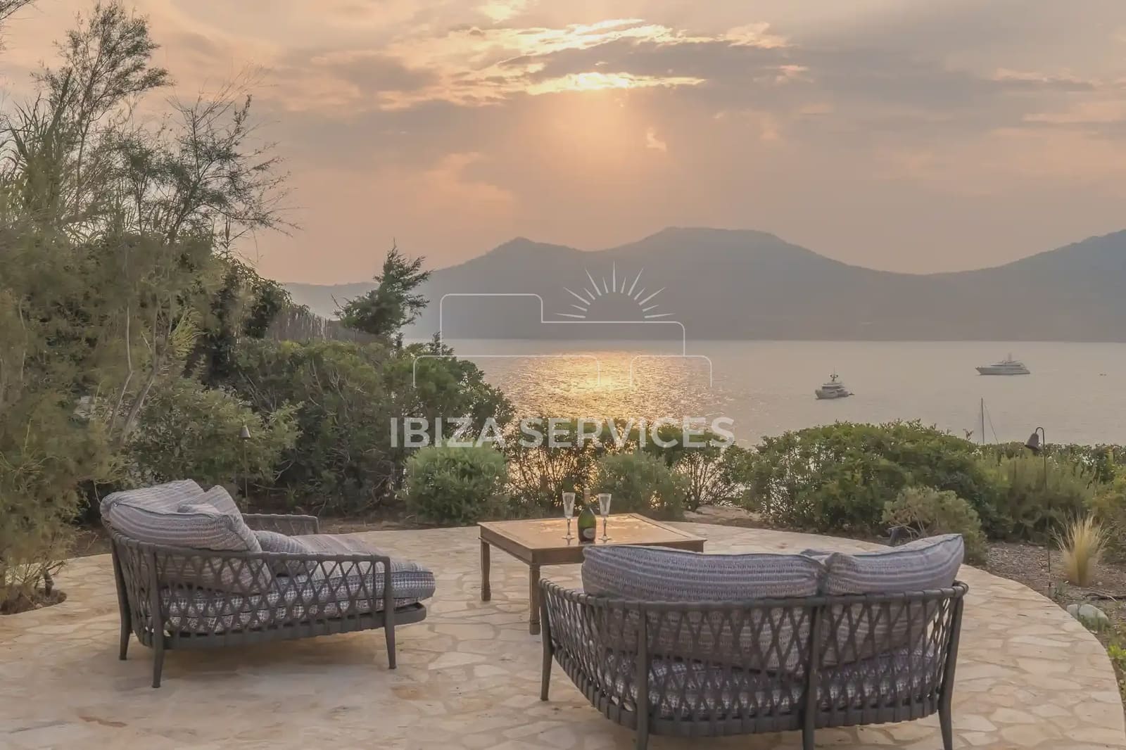 7 sovrum Villa för semesterbostäder i Porroig med pool garage - 14 994 € (Ref: 8814313)