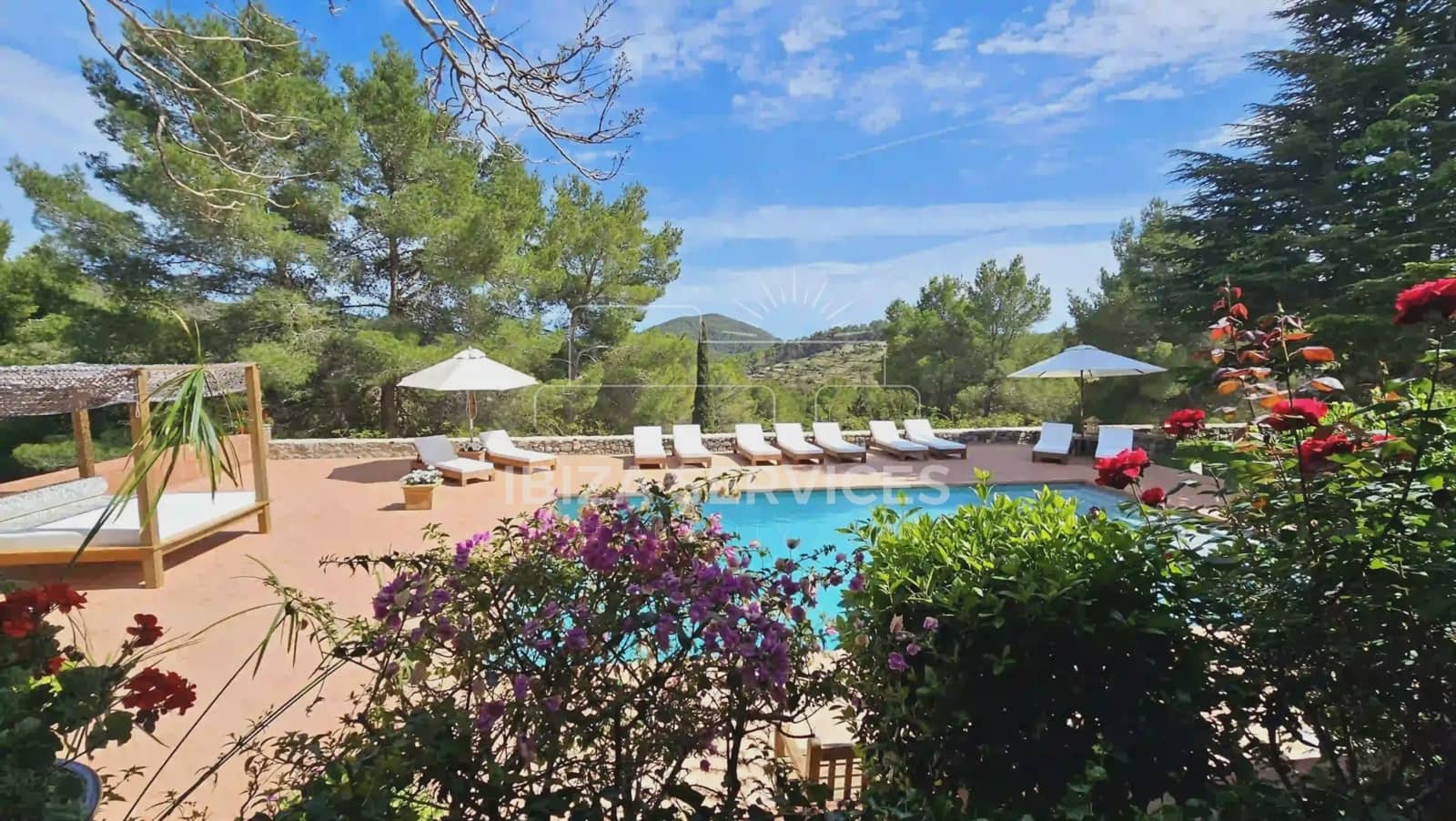 6 soverom Villa til salgs i Ibiza by med svømmebasseng garasje - € 8 050 (Ref: 8814315)