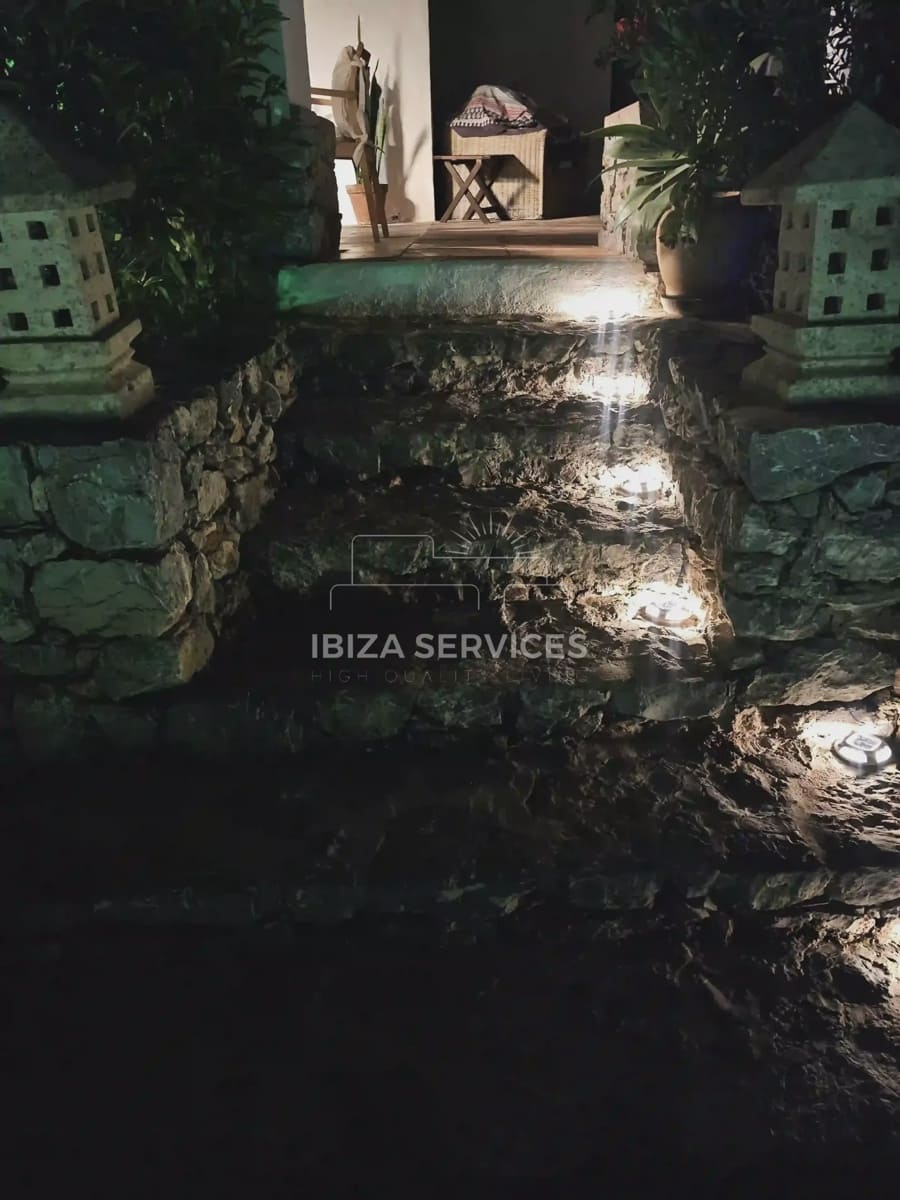 6 soverom Villa til salgs i Ibiza by med svømmebasseng garasje - € 8 050 (Ref: 8814315)