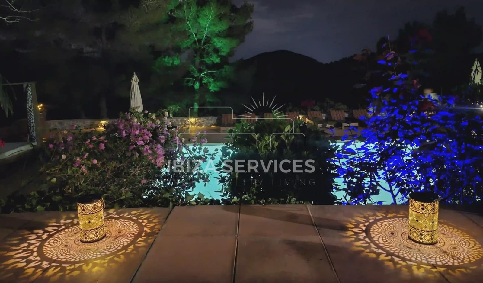 6 soverom Villa til salgs i Ibiza by med svømmebasseng garasje - € 8 050 (Ref: 8814315)