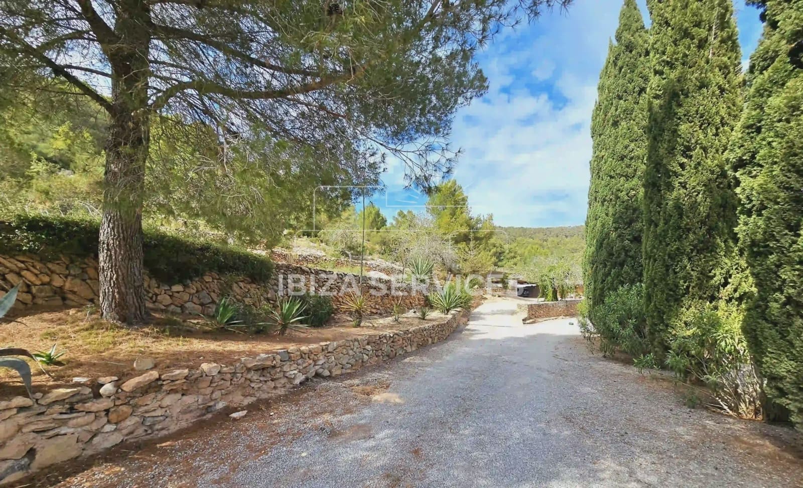 6 soverom Villa til salgs i Ibiza by med svømmebasseng garasje - € 8 050 (Ref: 8814315)