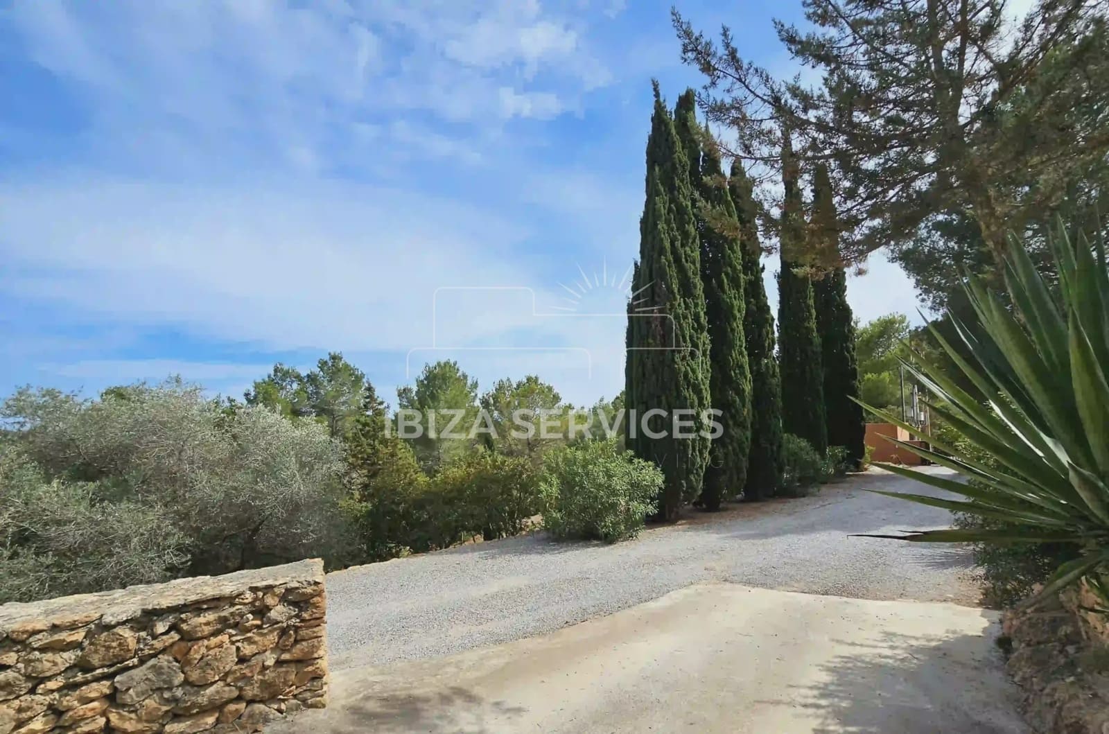 6 soverom Villa til salgs i Ibiza by med svømmebasseng garasje - € 8 050 (Ref: 8814315)