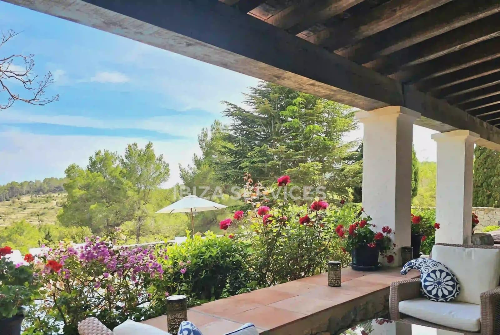 6 soverom Villa til salgs i Ibiza by med svømmebasseng garasje - € 8 050 (Ref: 8814315)