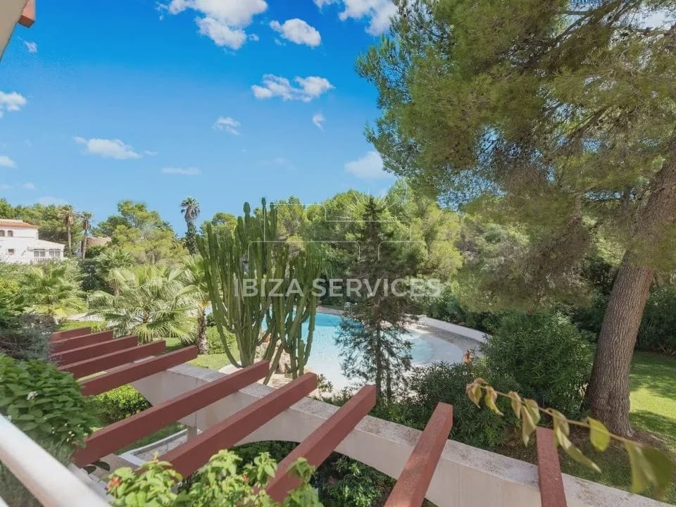 Apartamento de 4 habitaciones en Cala Llenya en alquiler con piscina garaje - 3.500 € (Ref: 8859715)