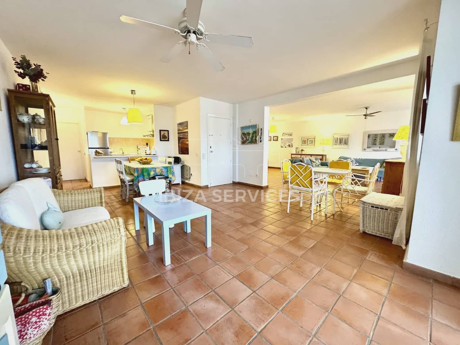 Apartamento de 4 habitaciones en Cala Llenya en alquiler con piscina garaje - 3.500 € (Ref: 8859715)