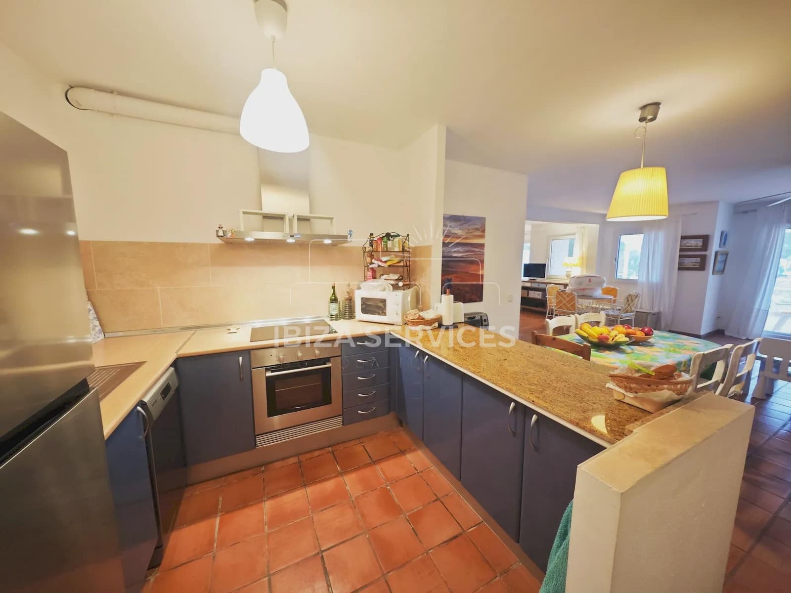 Apartamento de 4 habitaciones en Cala Llenya en alquiler con piscina garaje - 3.500 € (Ref: 8859715)