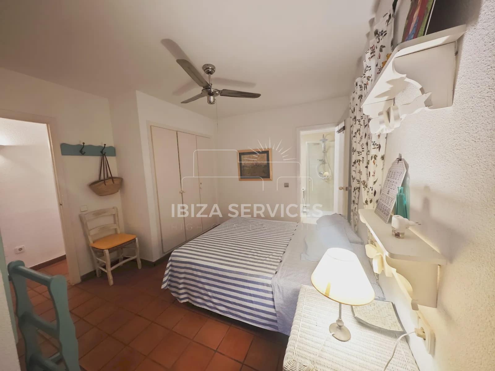 Apartamento de 4 habitaciones en Cala Llenya en alquiler con piscina garaje - 3.500 € (Ref: 8859715)