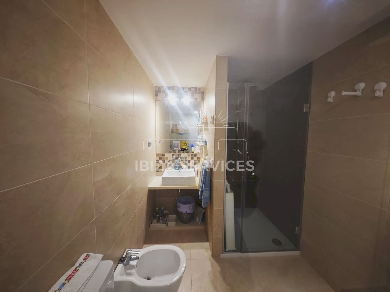 Apartamento de 4 habitaciones en Cala Llenya en alquiler con piscina garaje - 3.500 € (Ref: 8859715)