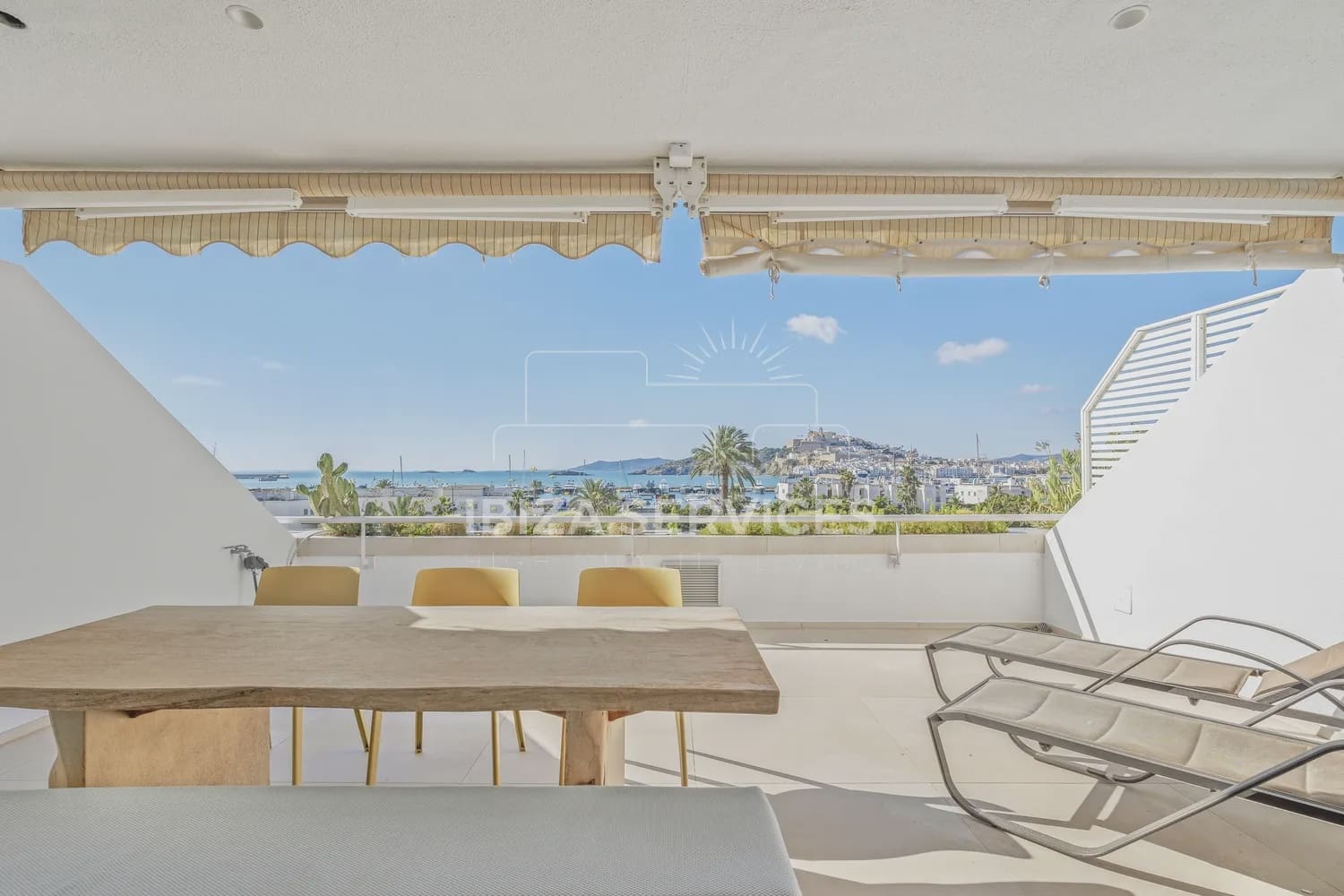 3 camera da letto Appartamento da affittare in Talamanca con piscina garage - 18.700 € (Rif: 8863470)