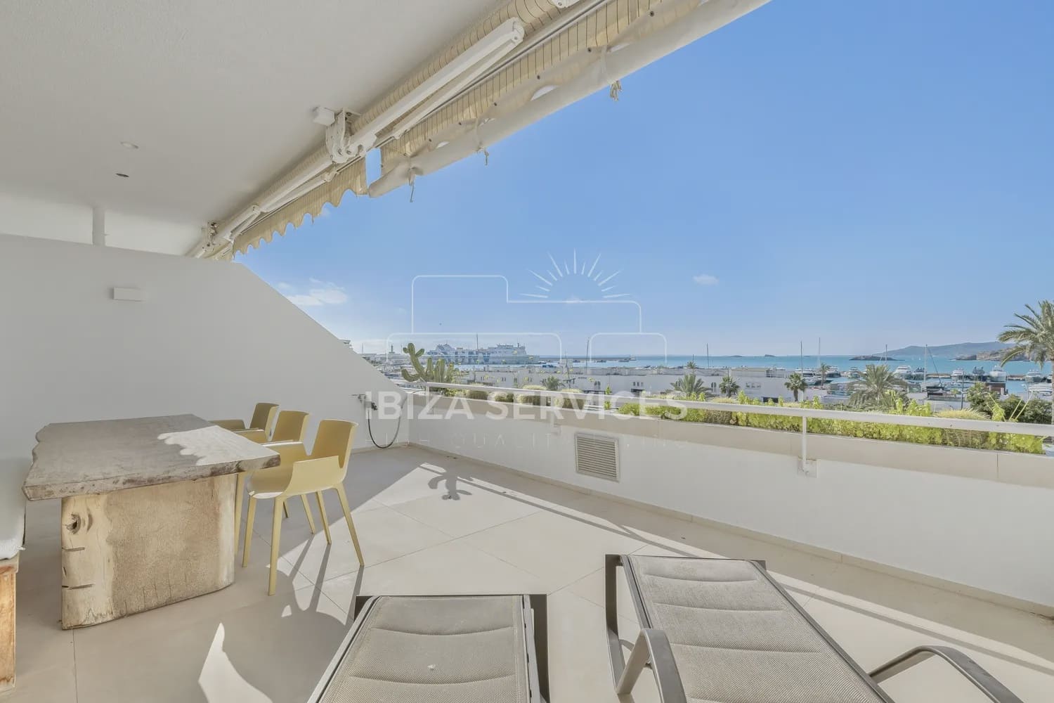 3 camera da letto Appartamento da affittare in Talamanca con piscina garage - 18.700 € (Rif: 8863470)