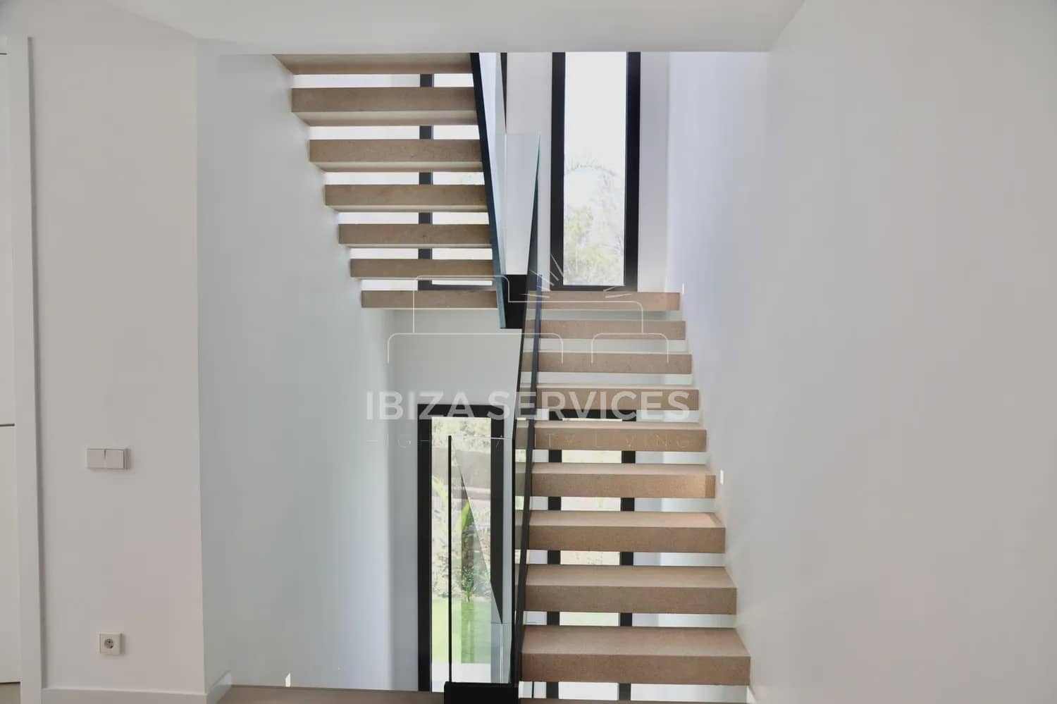 5 Zimmer Villa zu vermieten in Roca Llisa mit Pool Garage - 42.000 € (Ref: 8866866)