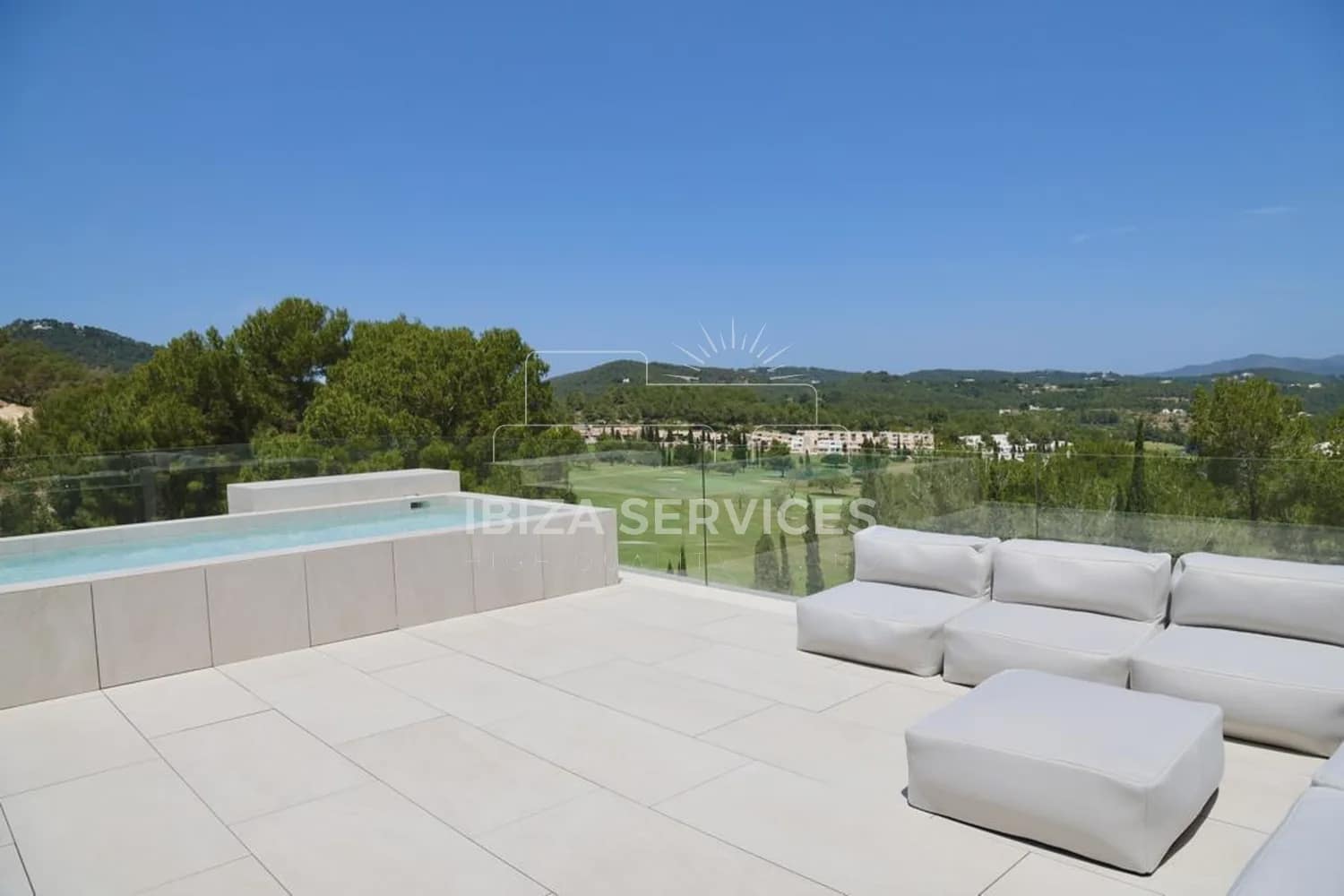 5 Zimmer Villa zu vermieten in Roca Llisa mit Pool Garage - 42.000 € (Ref: 8866866)