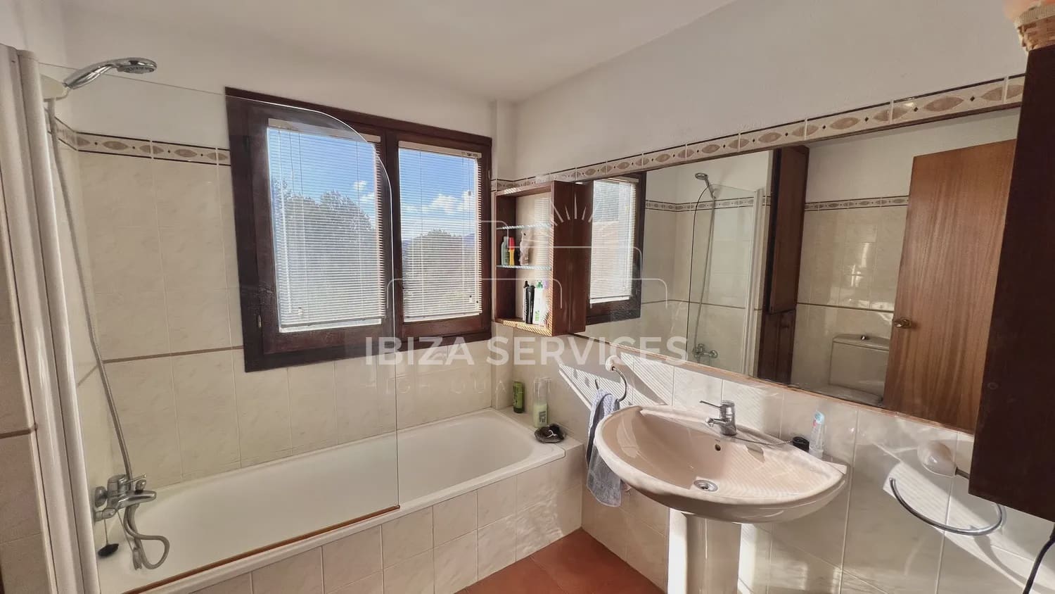 4 sypialnia Finka/Dom wiejski na sprzedaż w Sant Rafael de Sa Creu z basenem garażem - 4 465 000 € (Ref: 8895801)