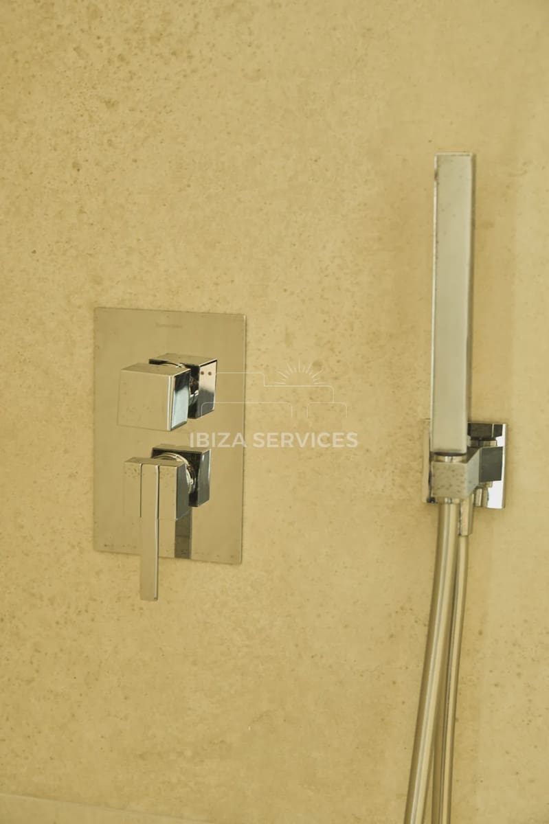 5 soveværelse Villa til leje i Talamanca med swimmingpool garage - € 17.500 (Ref: 8904757)