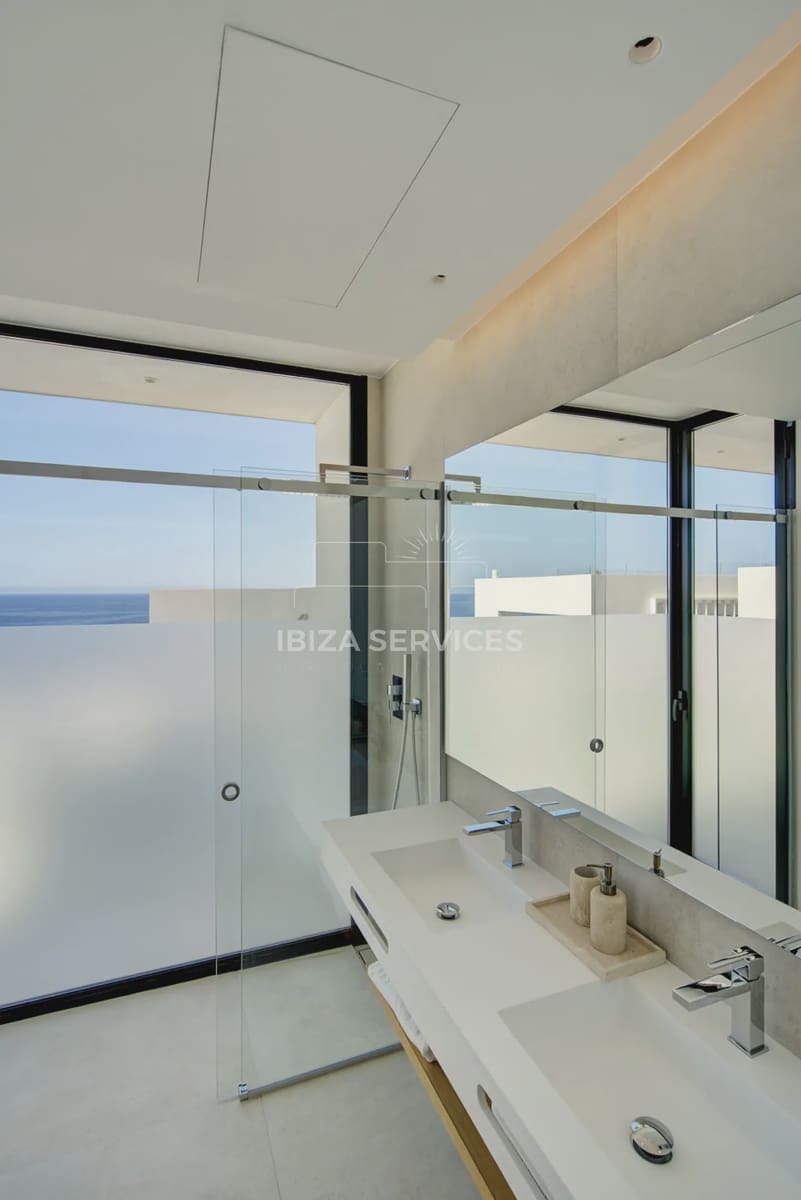 5 soveværelse Villa til leje i Talamanca med swimmingpool garage - € 17.500 (Ref: 8904757)