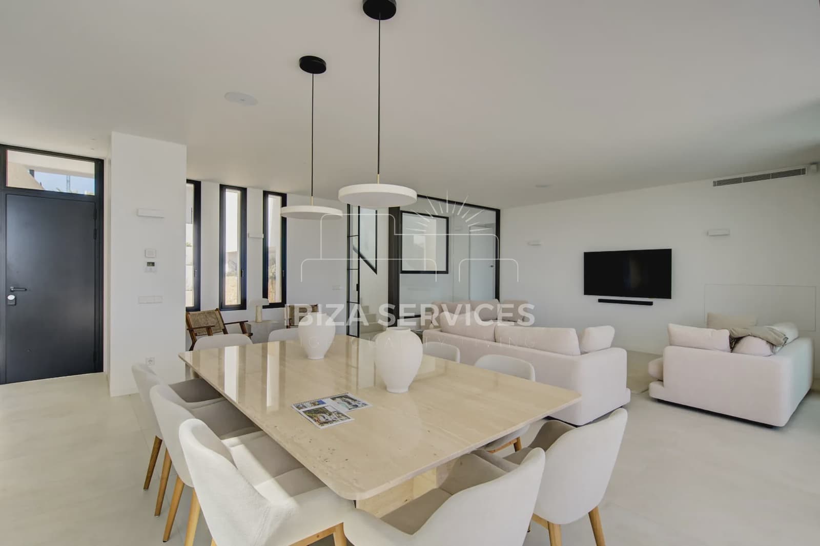 5 soveværelse Villa til leje i Talamanca med swimmingpool garage - € 17.500 (Ref: 8904757)