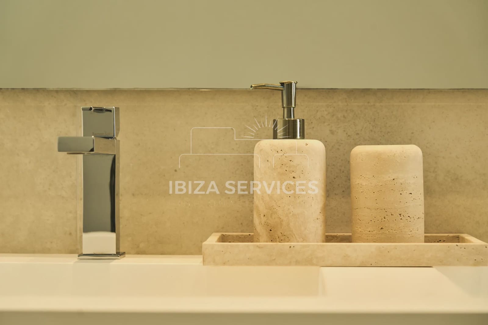 5 soveværelse Villa til leje i Talamanca med swimmingpool garage - € 17.500 (Ref: 8904757)