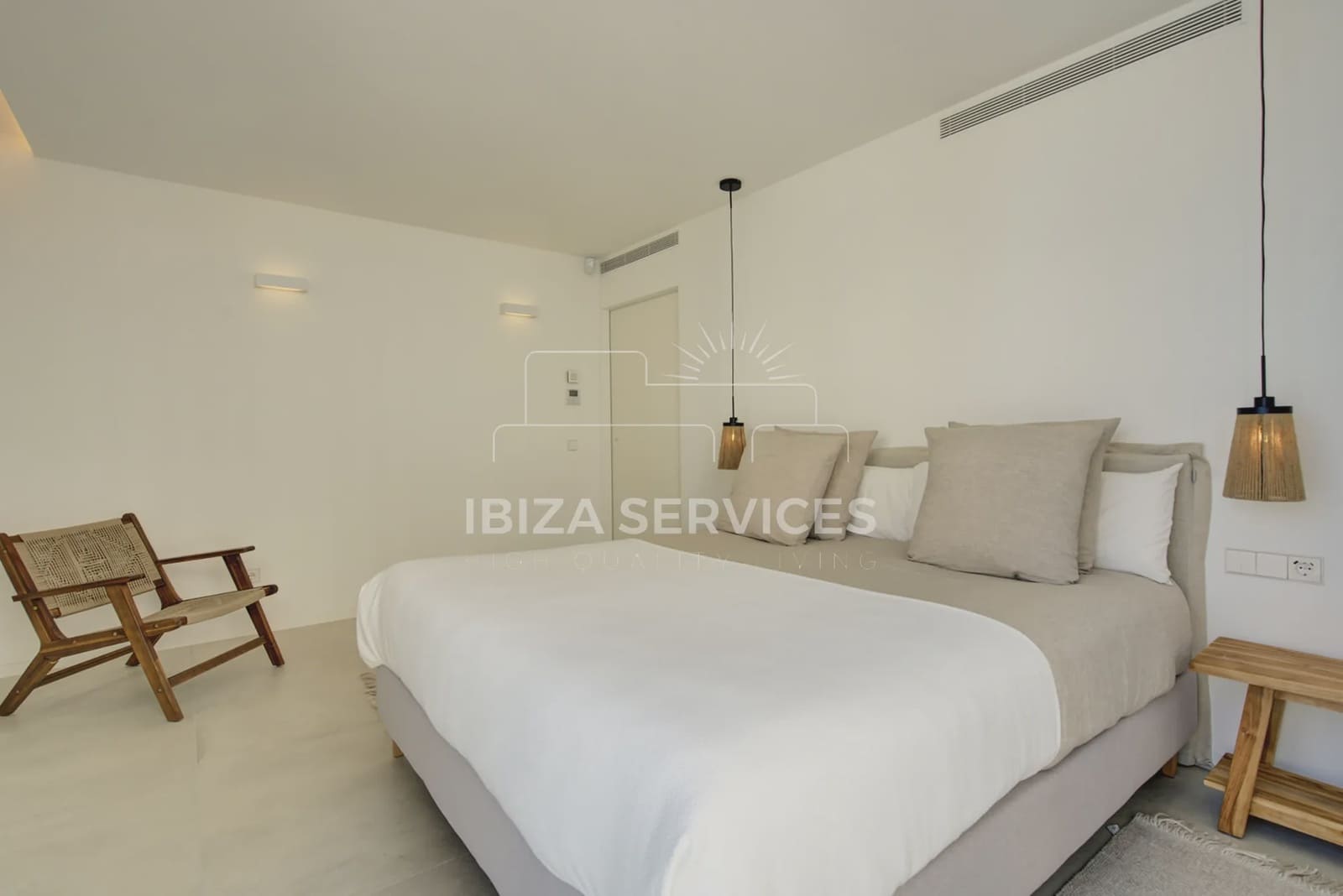 5 soveværelse Villa til leje i Talamanca med swimmingpool garage - € 17.500 (Ref: 8904757)