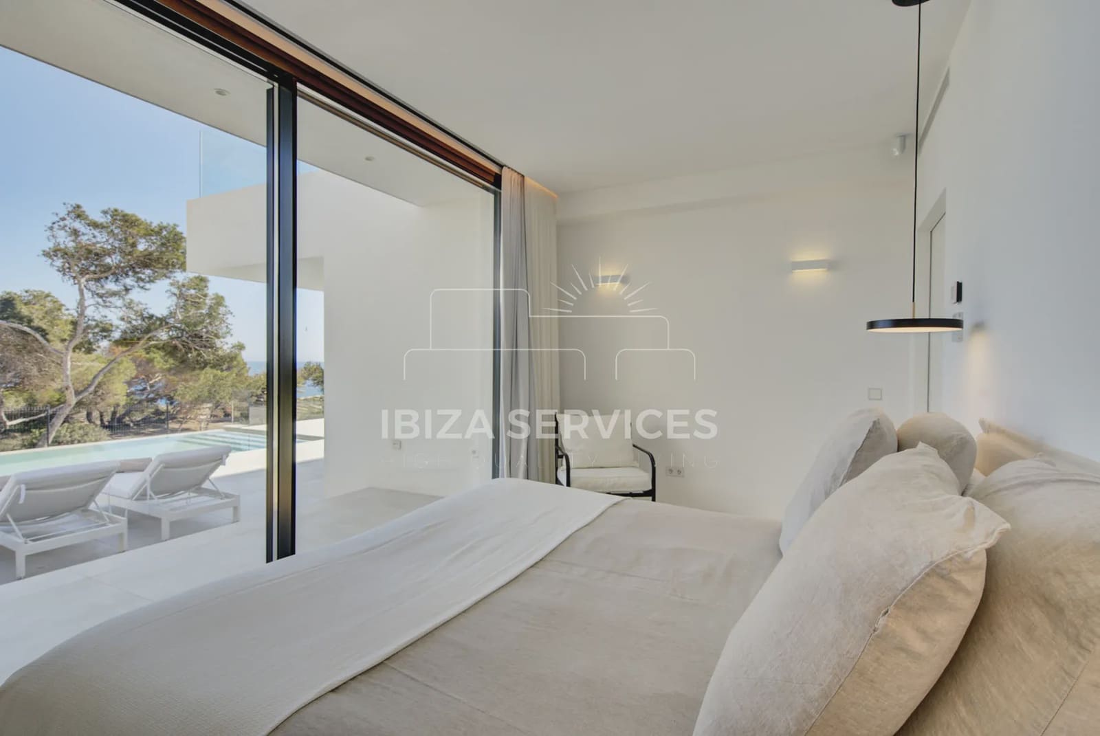 5 soveværelse Villa til leje i Talamanca med swimmingpool garage - € 17.500 (Ref: 8904757)