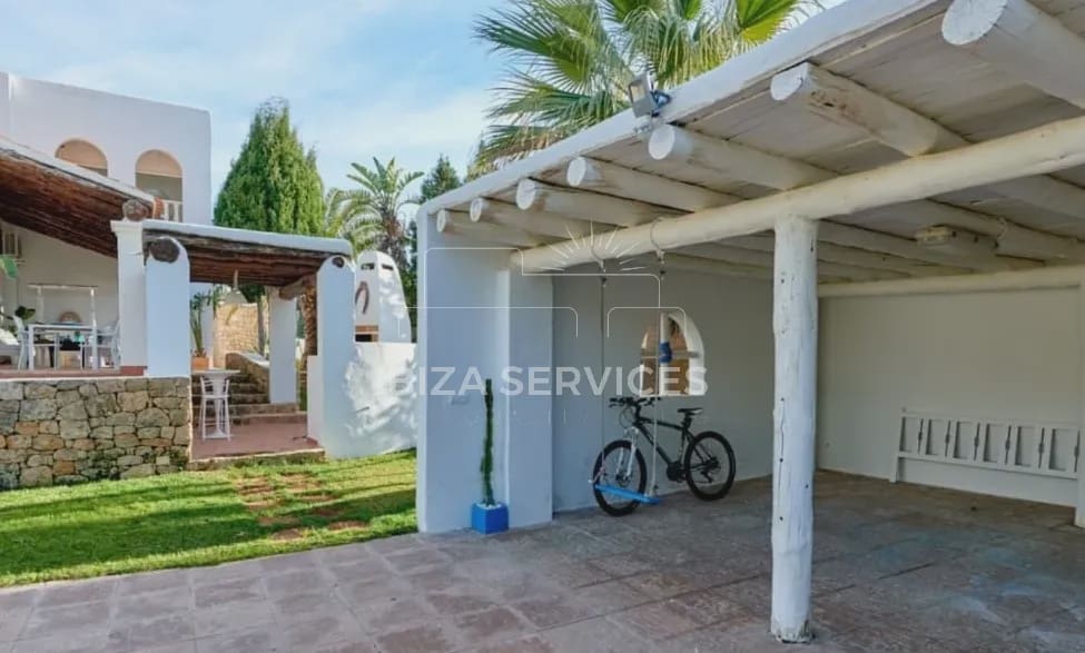 4 soveværelse Villa til leje i Sant Agusti des Vedra med swimmingpool garage - € 10.000 (Ref: 8987256)