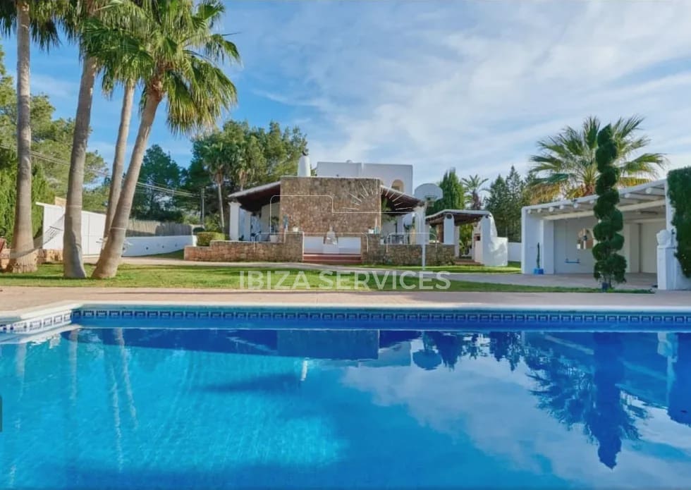 4 soveværelse Villa til leje i Sant Agusti des Vedra med swimmingpool garage - € 10.000 (Ref: 8987256)