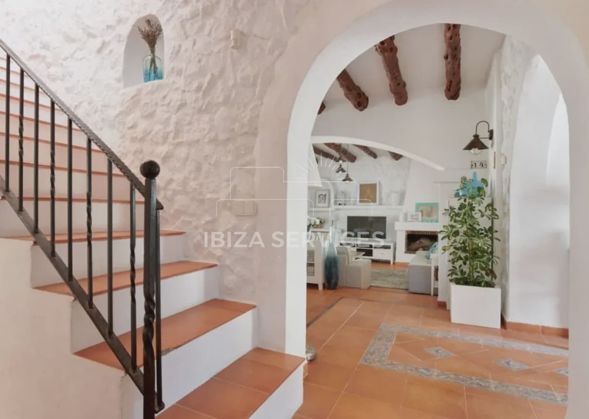 4 soveværelse Villa til leje i Sant Agusti des Vedra med swimmingpool garage - € 10.000 (Ref: 8987256)