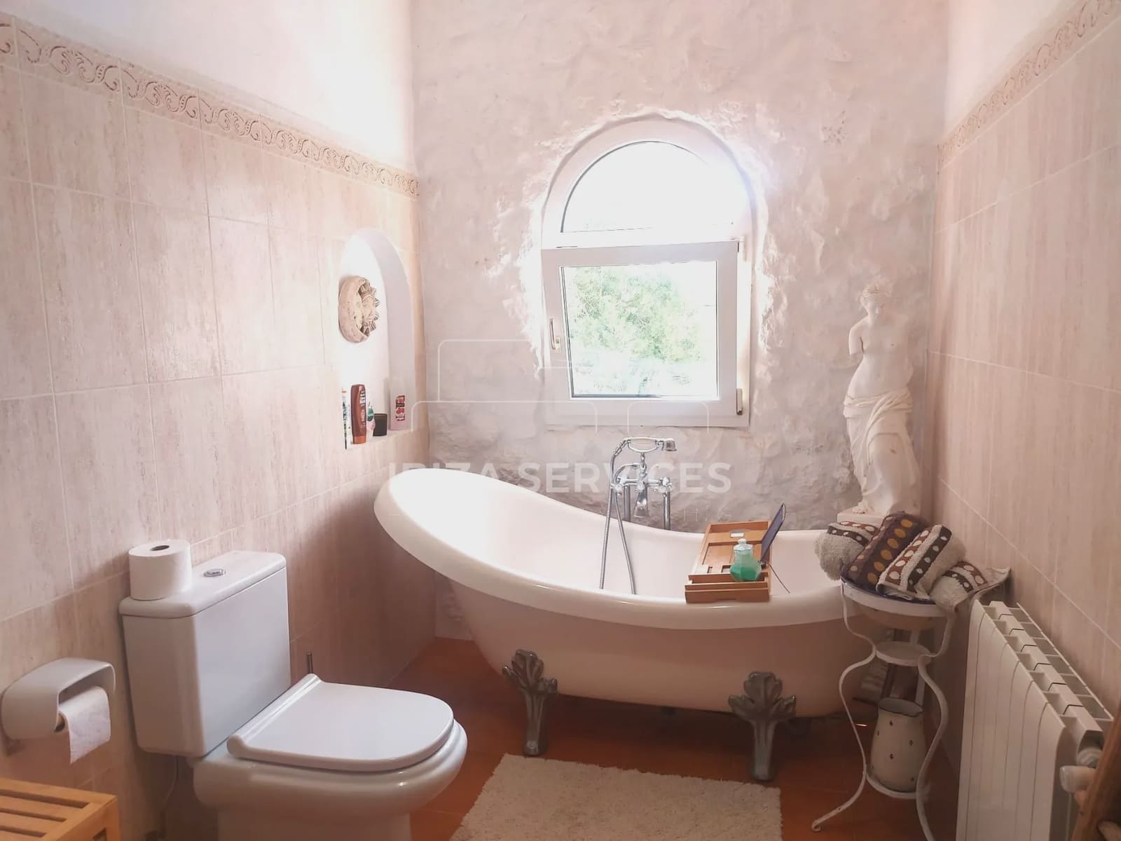 4 soveværelse Villa til leje i Sant Agusti des Vedra med swimmingpool garage - € 10.000 (Ref: 8987256)