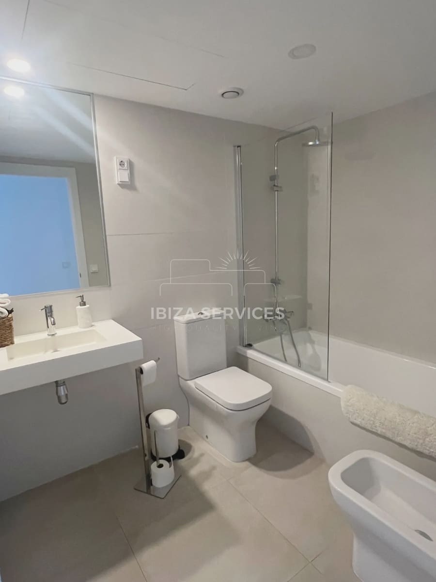 2 bedroom Apartment for sale in Ibiza / Eivissa town with garage - € 655,000 (Ref: 9047080)