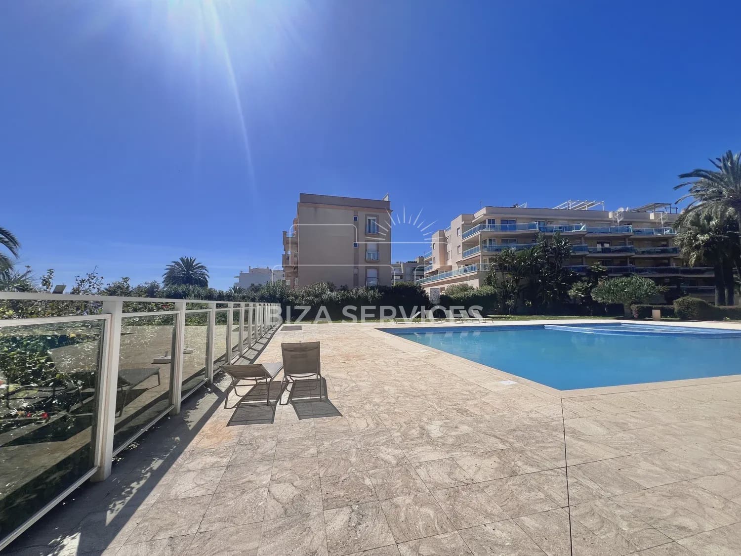 2 soveværelse Lejlighed til salg i Playa d'en Bossa med swimmingpool garage - € 700.000 (Ref: 9057169)