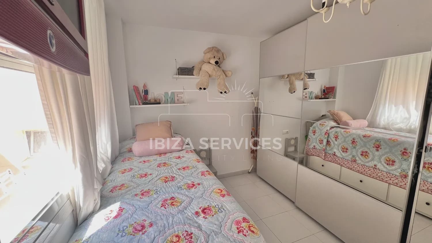 2 soveværelse Lejlighed til salg i Playa d'en Bossa med swimmingpool garage - € 700.000 (Ref: 9057169)