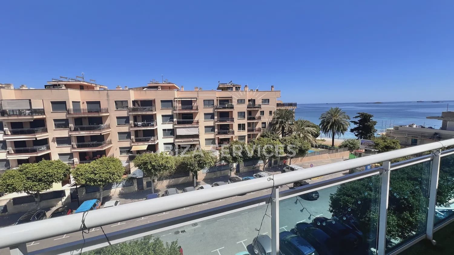 2 soveværelse Lejlighed til salg i Playa d'en Bossa med swimmingpool garage - € 700.000 (Ref: 9057169)