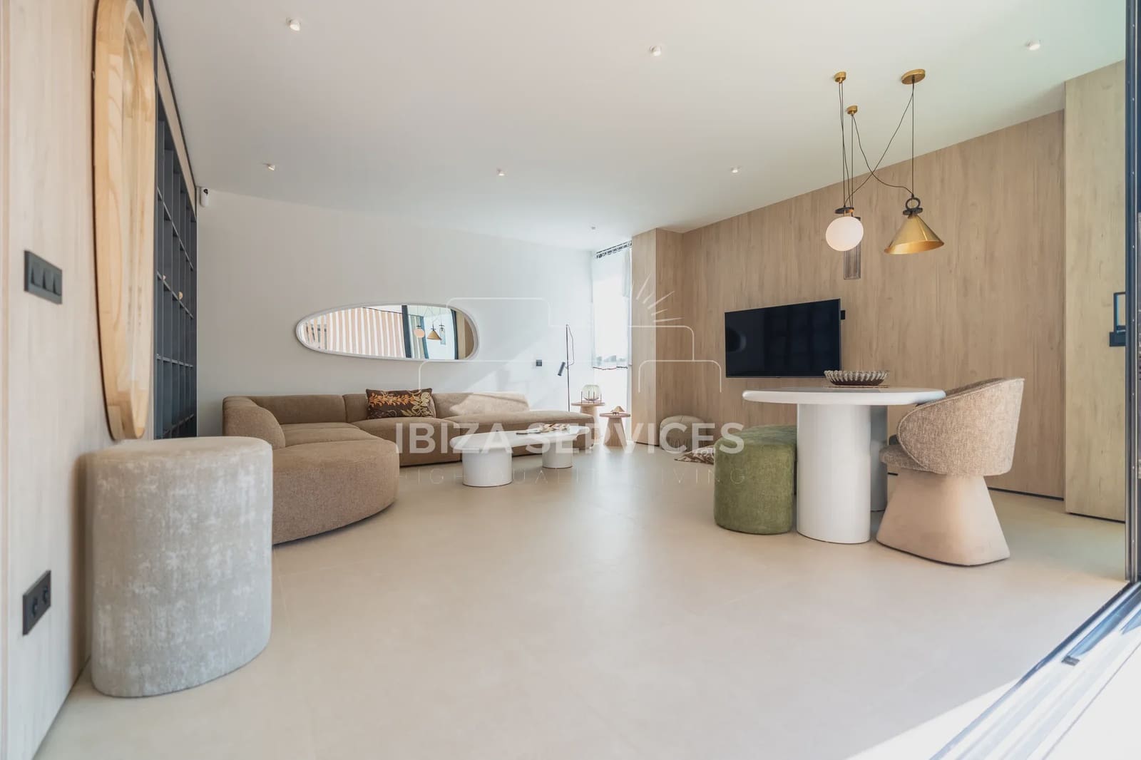 2 soveværelse Lejlighed til leje i Santa Eulalia / Santa Eularia med swimmingpool - € 8.000 (Ref: 9086492)