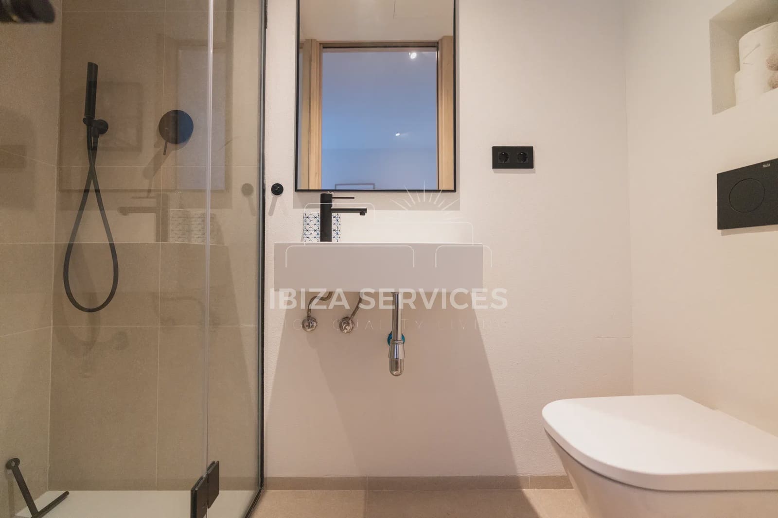 2 soveværelse Lejlighed til leje i Santa Eulalia / Santa Eularia med swimmingpool - € 8.000 (Ref: 9086492)