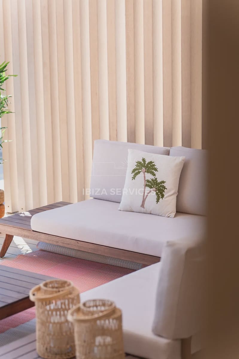 2 soveværelse Lejlighed til leje i Santa Eulalia / Santa Eularia med swimmingpool garage - € 6.000 (Ref: 9109860)