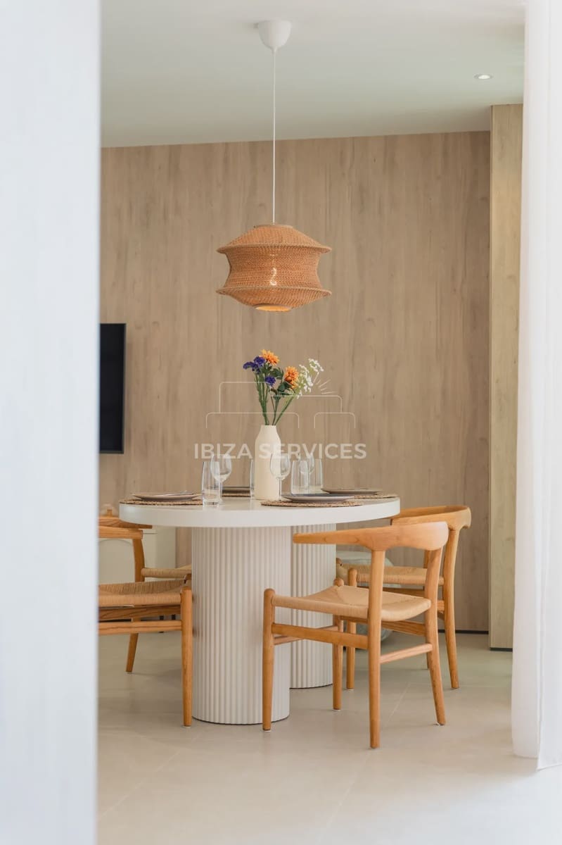 2 soveværelse Lejlighed til leje i Santa Eulalia / Santa Eularia med swimmingpool garage - € 6.000 (Ref: 9109860)