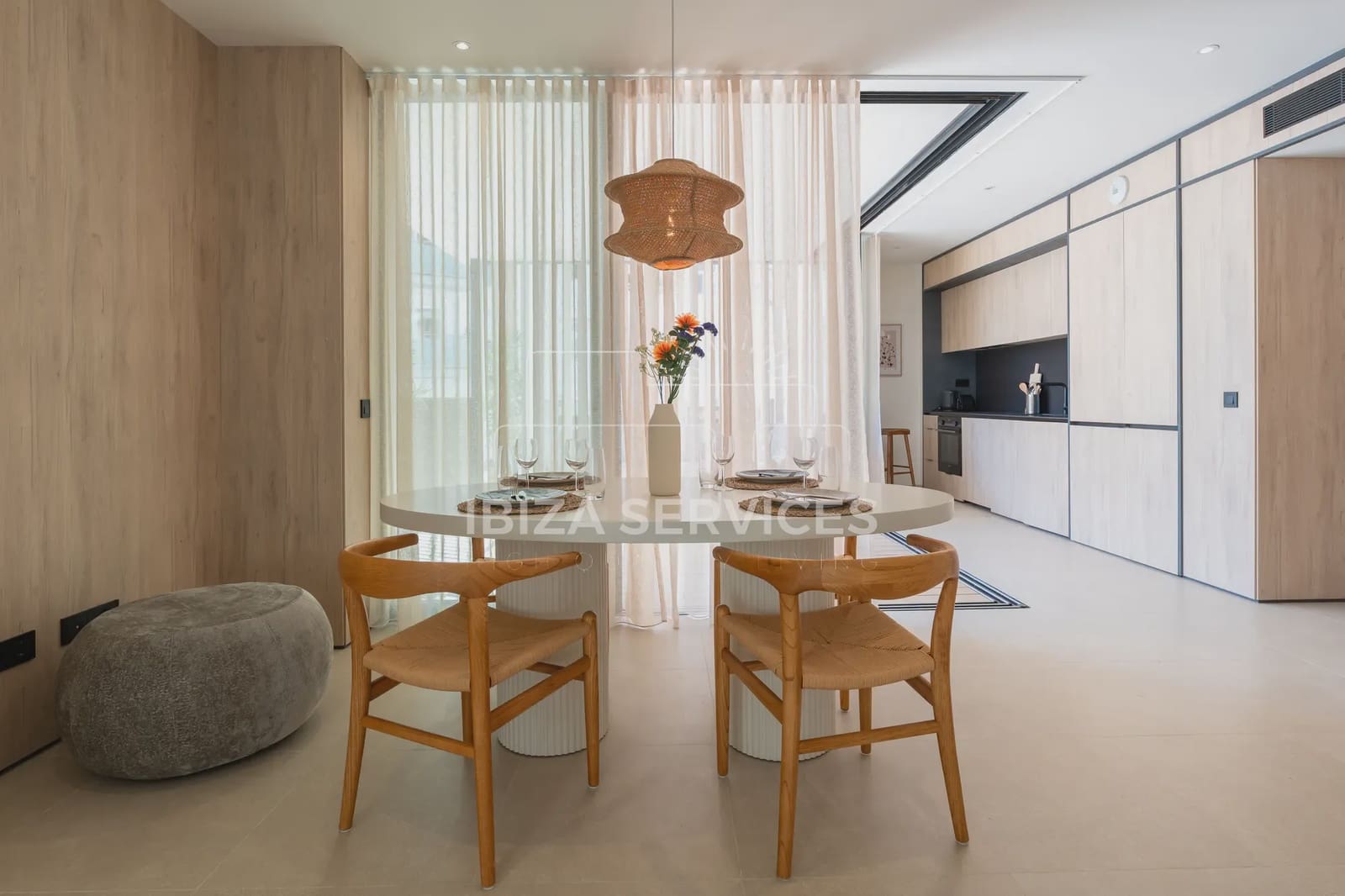 2 soveværelse Lejlighed til leje i Santa Eulalia / Santa Eularia med swimmingpool garage - € 6.000 (Ref: 9109860)