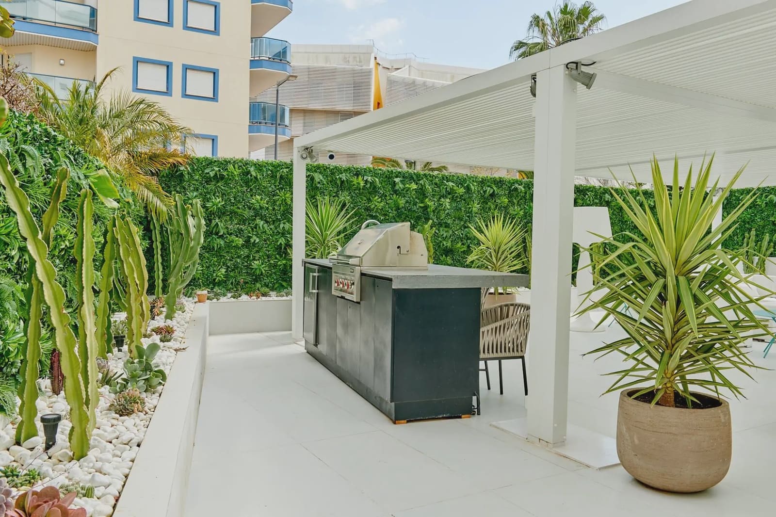 2 soveværelse Lejlighed til salg i Ibiza by med swimmingpool garage - € 1.990.000 (Ref: 9163279)